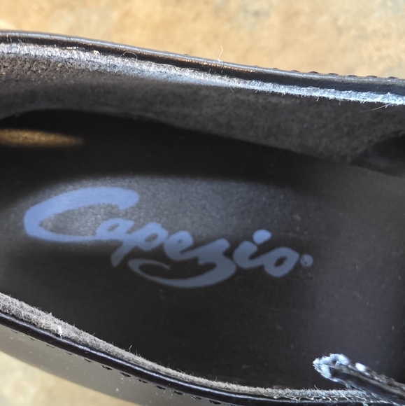 Capezio Manhattan Character Ballroom Shoe Womens Size 10.5 - Picture 3 of 7